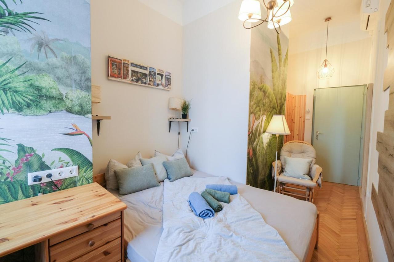 Acacia Hostel Βουδαπέστη Εξωτερικό φωτογραφία