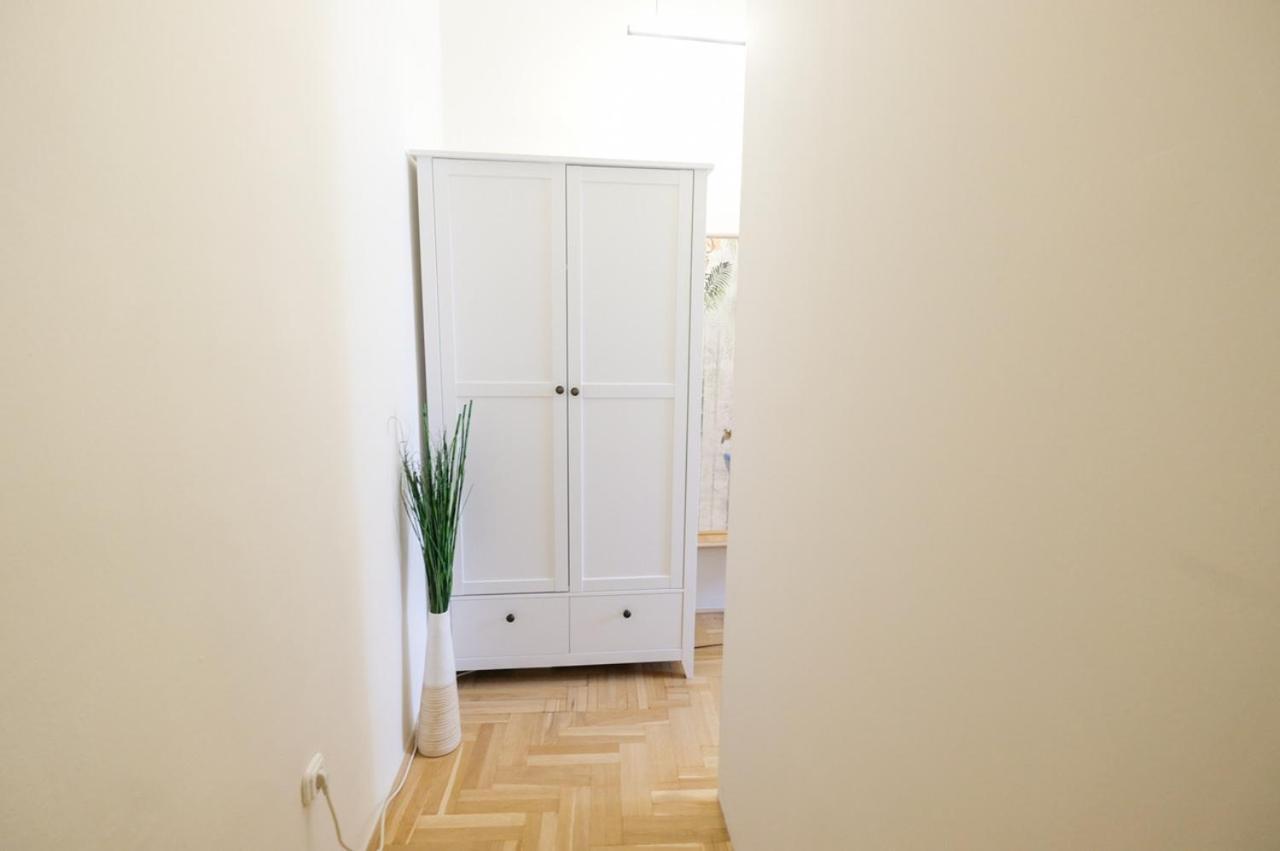 Acacia Hostel Βουδαπέστη Εξωτερικό φωτογραφία