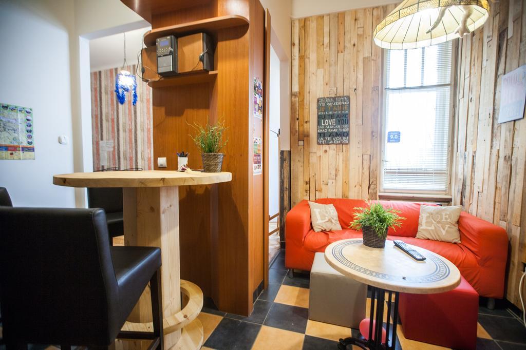 Acacia Hostel Βουδαπέστη Εξωτερικό φωτογραφία