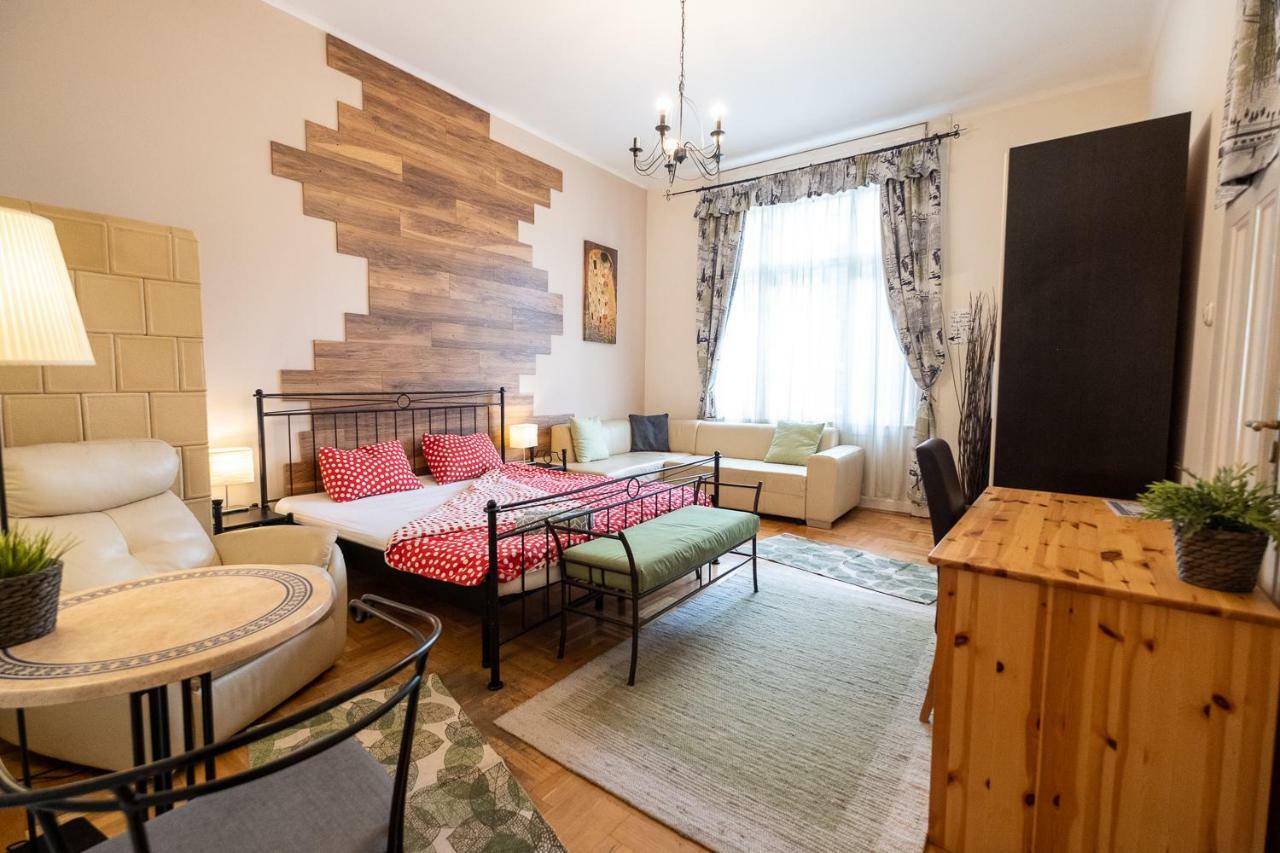 Acacia Hostel Βουδαπέστη Εξωτερικό φωτογραφία